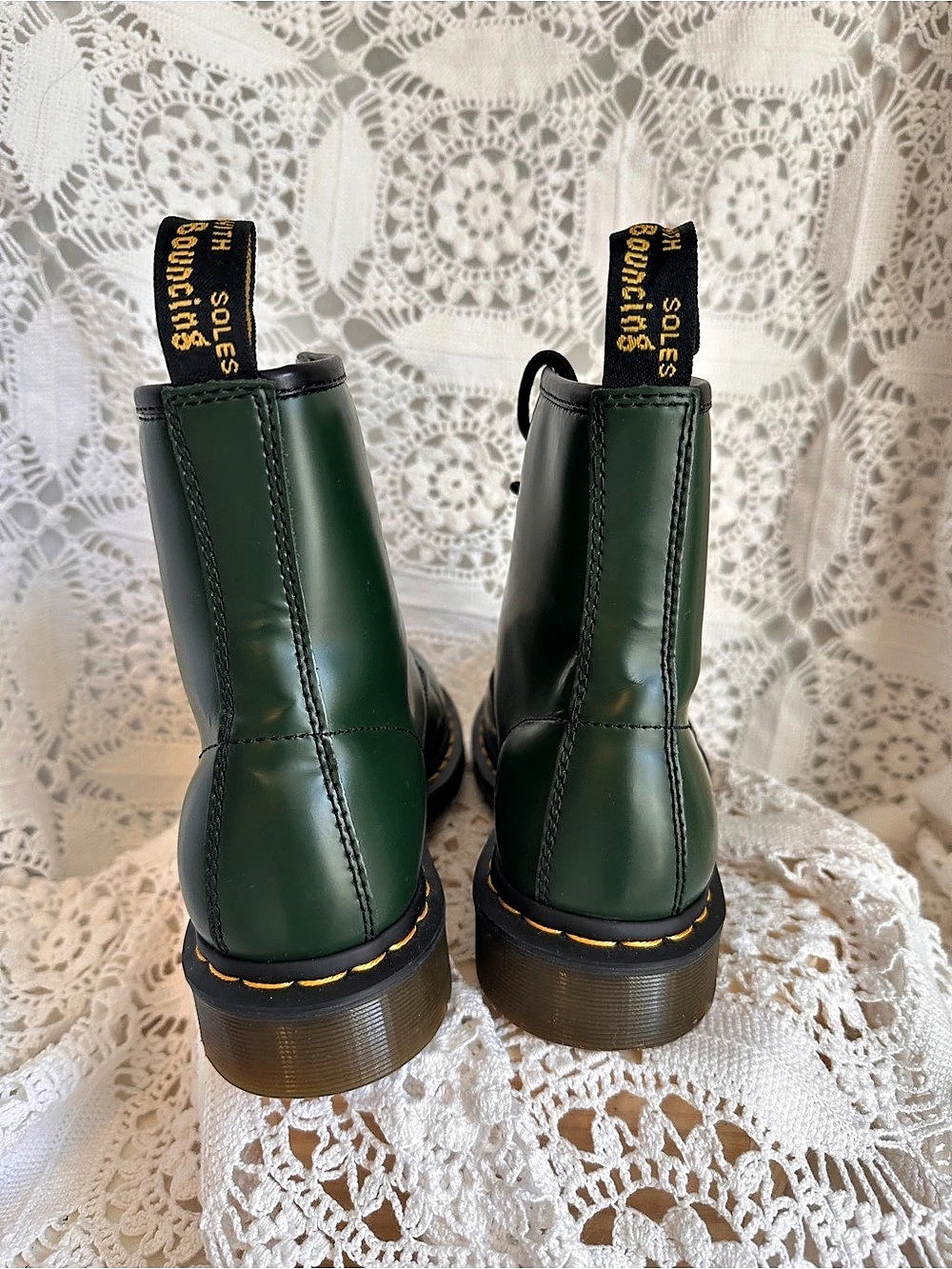 Dr. Martens 1460 Green Smooth Leather 8-Eye Boots Ankle Combat Size 9 GUC - Picture 4 of 10
